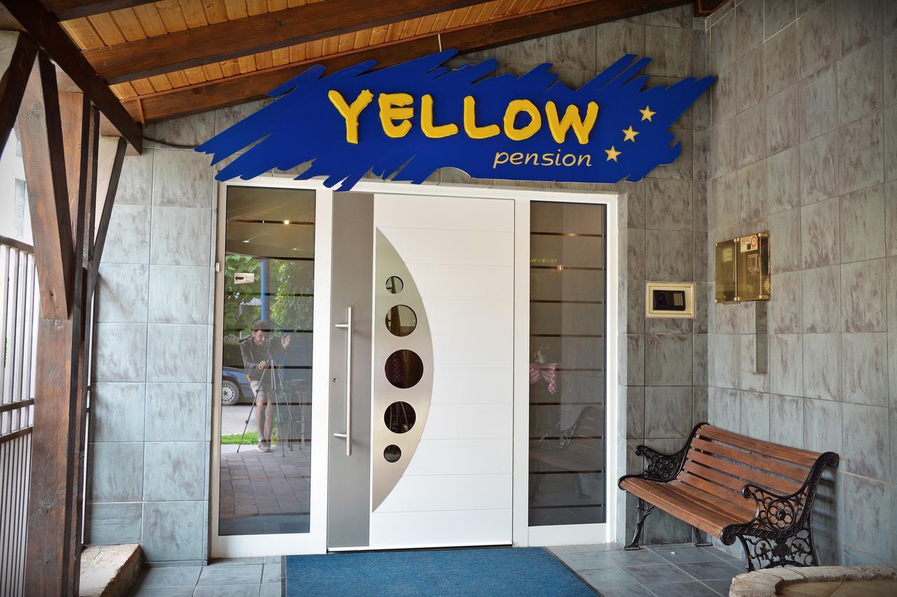 Pension Yellow Тимишоара Екстериор снимка