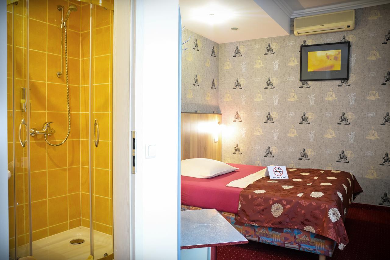 Pension Yellow Hotel Тимишоара Екстериор снимка